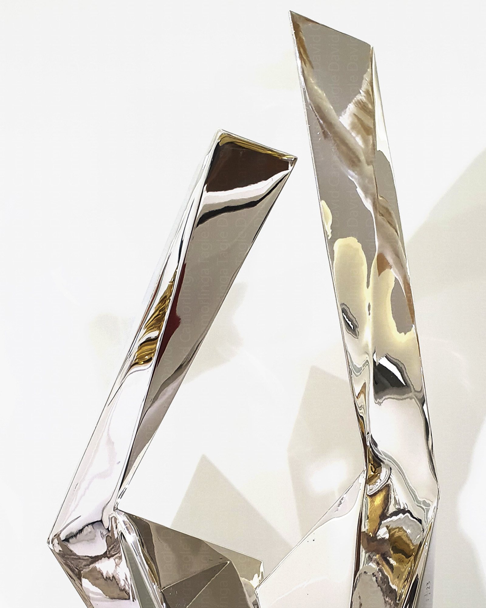 COMPARTIENDO — escultura de David Camorlinga Tagle
